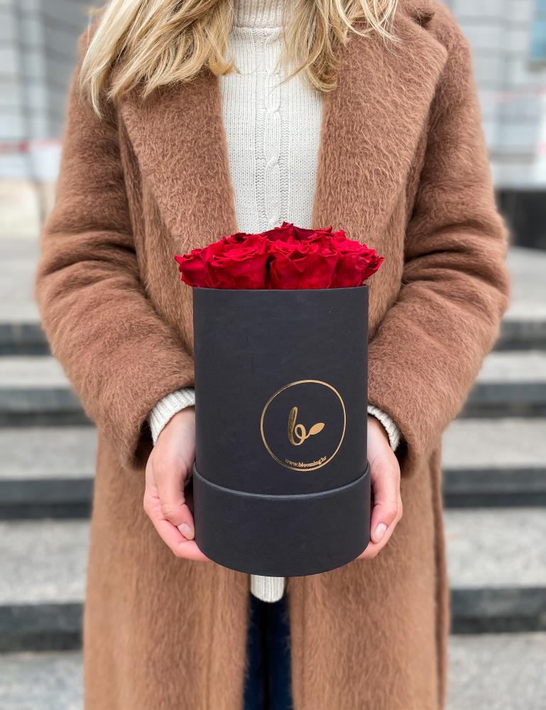 FlowerBox sa dugotrajnim ružama- crni1