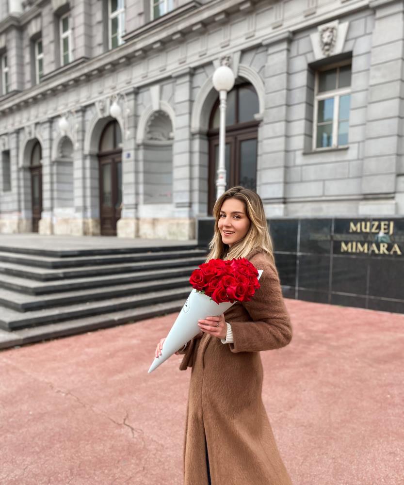 133-tuljac-blooming-plavi-tuljac-s-ružama