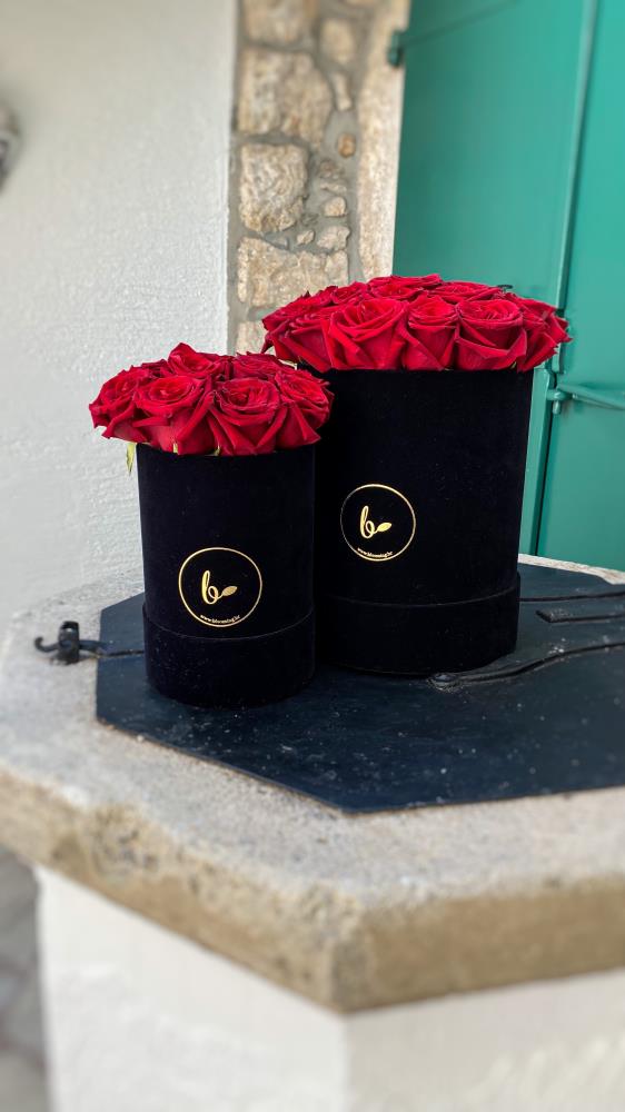 Baršunasti FlowerBox sa crvenim ružama-crni 3