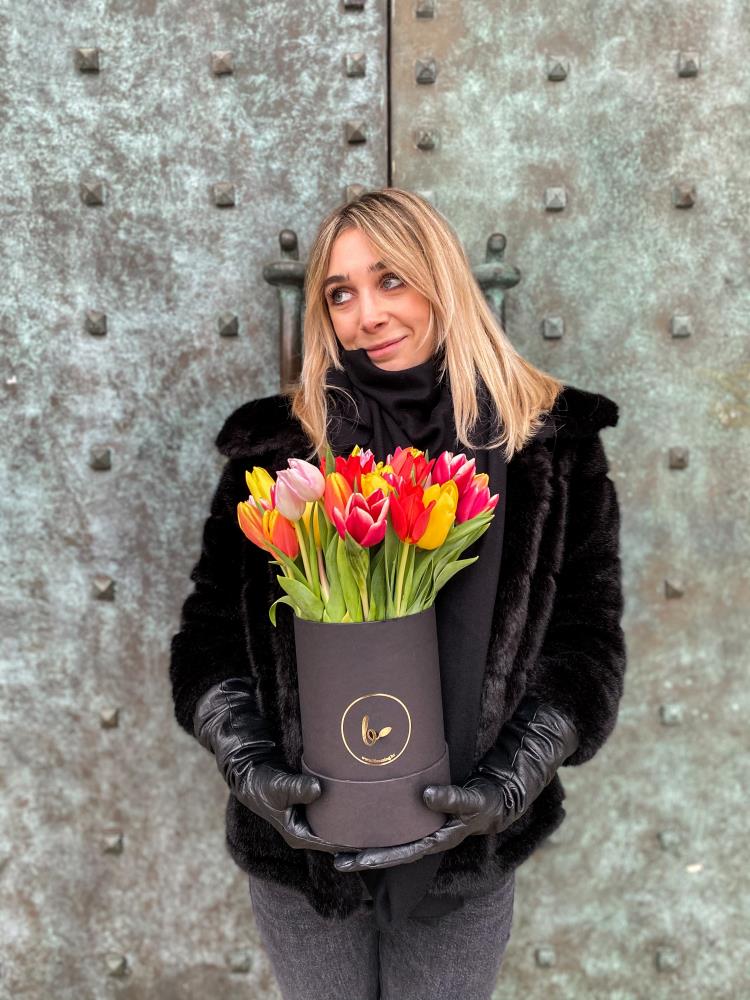 FlowerBox sa tulipanima- crni3